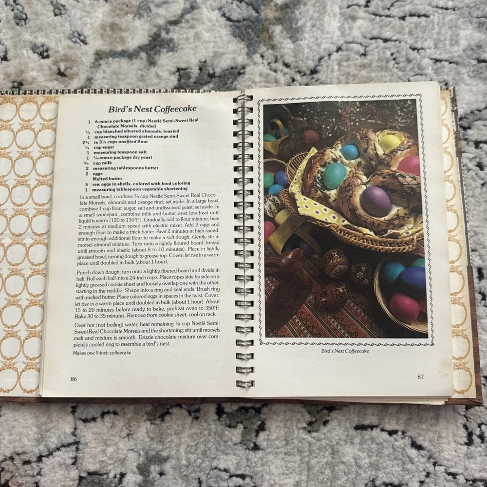 Vintage Nestle Toll House Heritage Cookbook 1980 1st Print Spiral Dessert Recipe
